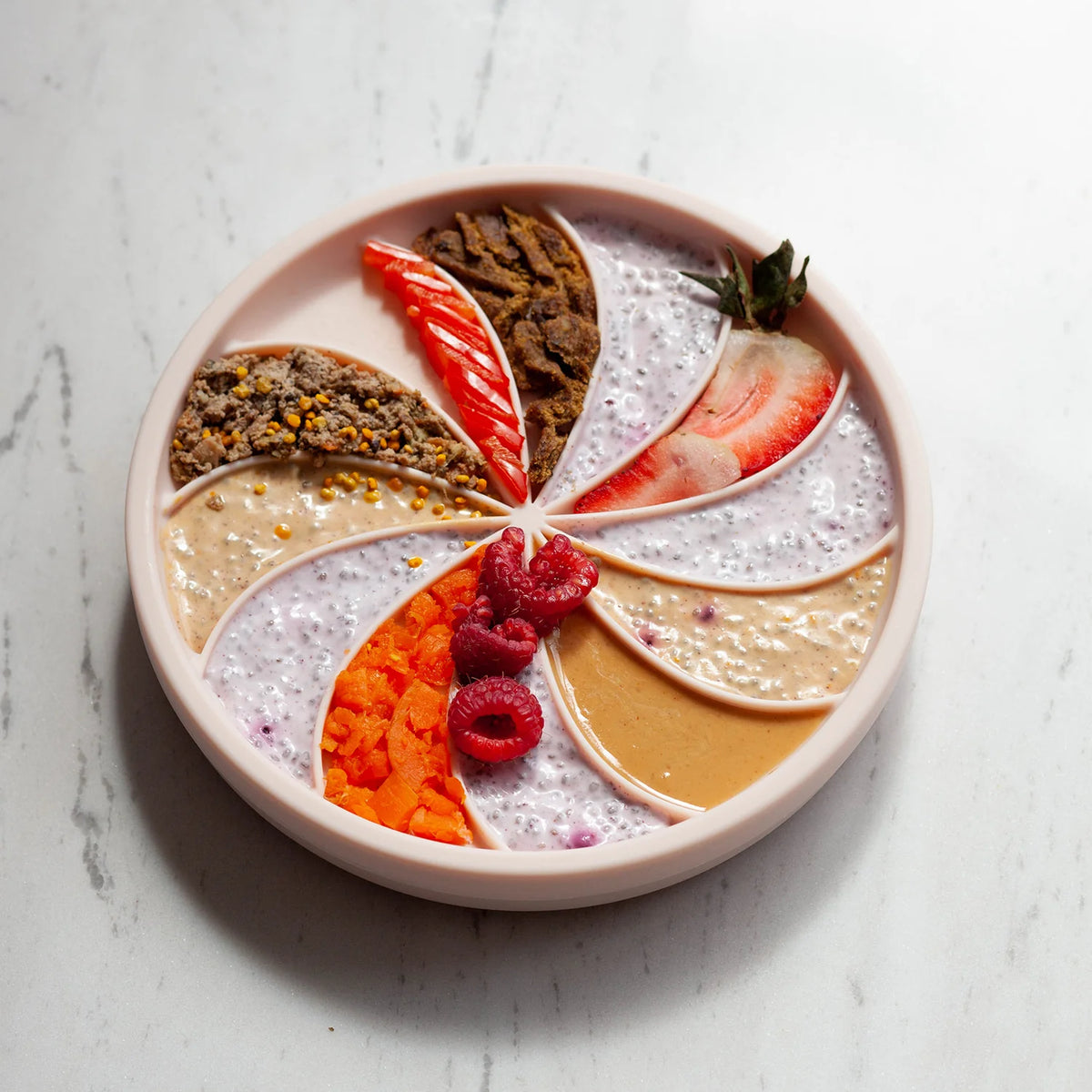 Wheelies lick mat & lid | peach