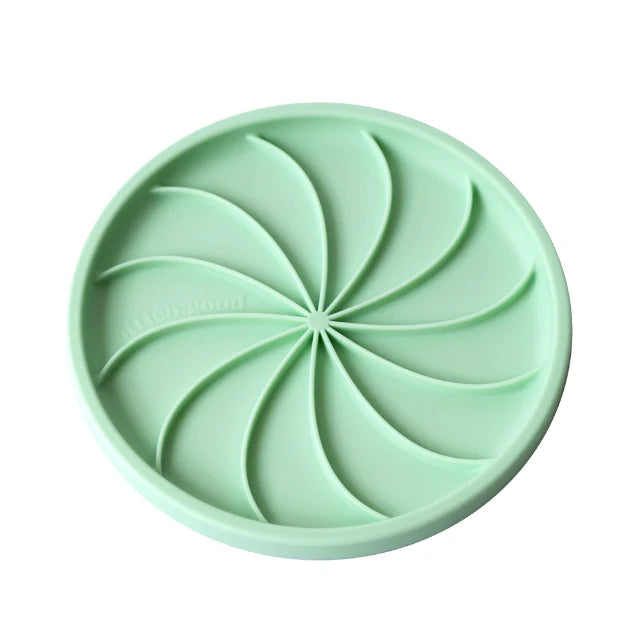 Wheelies lick mat & lid | cucumber melon