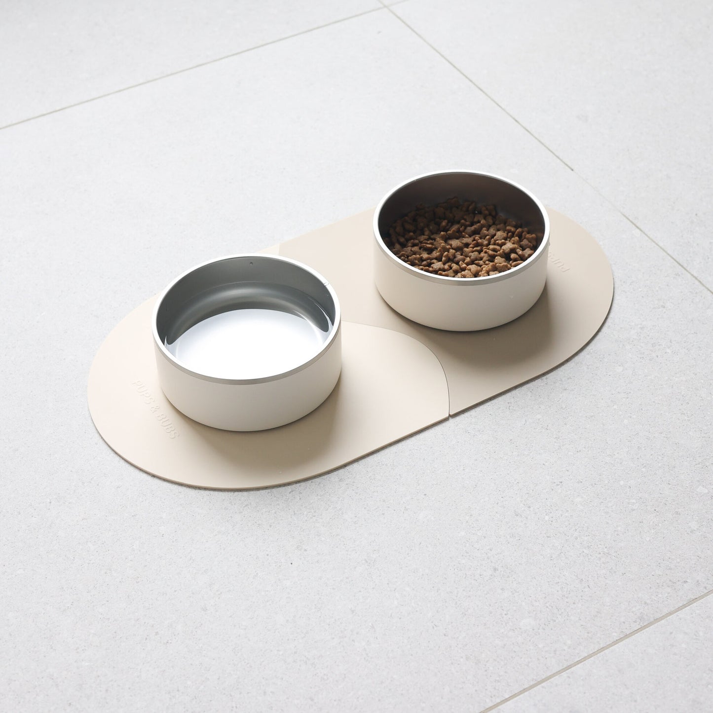 Pups & Bubs杏色不鏽鋼碗拼圖餐墊套裝（預訂）