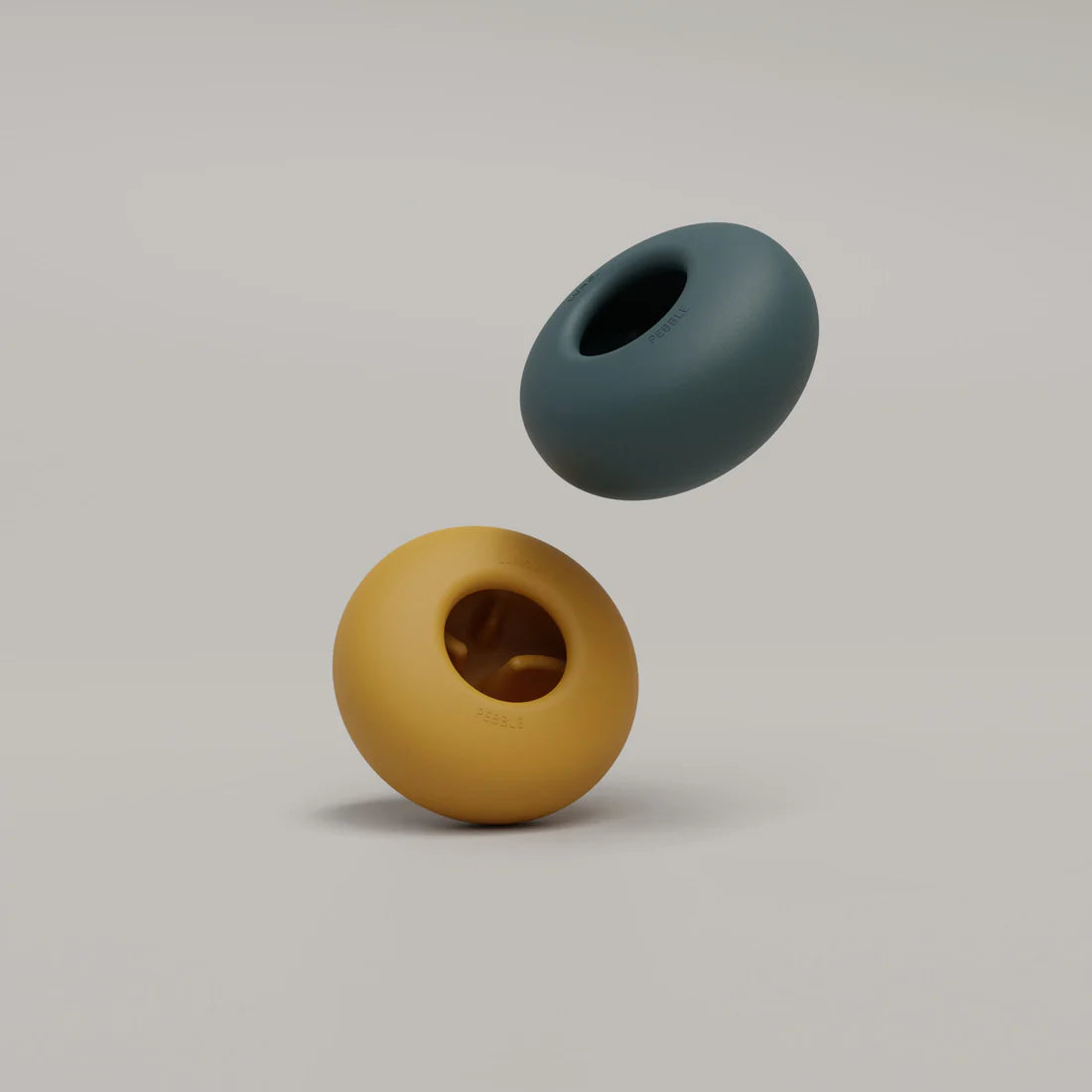 Pebble漏食玩具 (藍)