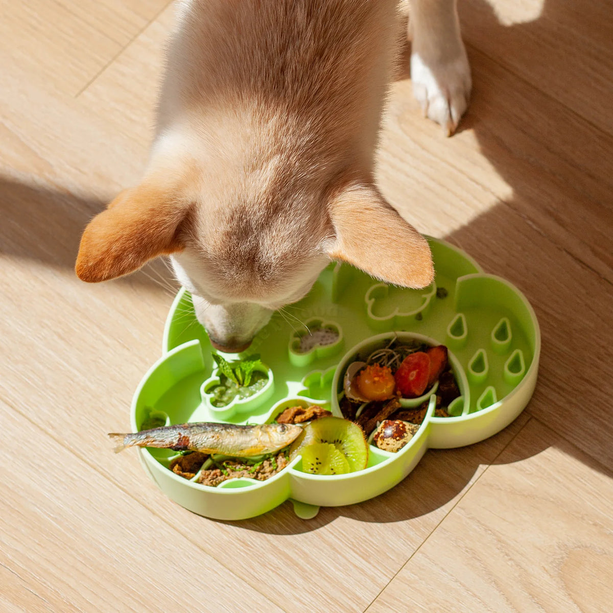 Cloud slow feeder bowl | honeydew